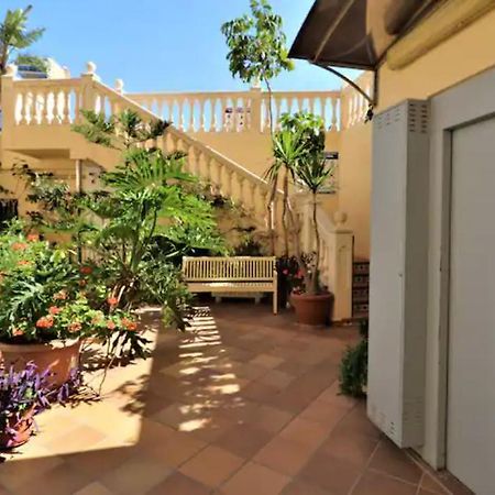 Precioso apartamento a estrenar en primera línea de playa Benidorm Exterior foto