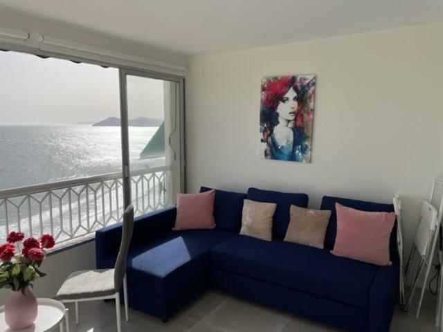Precioso apartamento a estrenar en primera línea de playa Benidorm Exterior foto