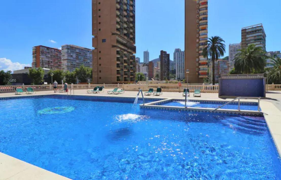 Precioso apartamento a estrenar en primera línea de playa Benidorm Exterior foto